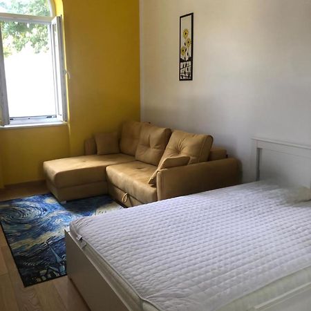 Chika Apartment Rijeka Bagian luar foto