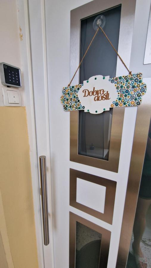 Chika Apartment Rijeka Bagian luar foto