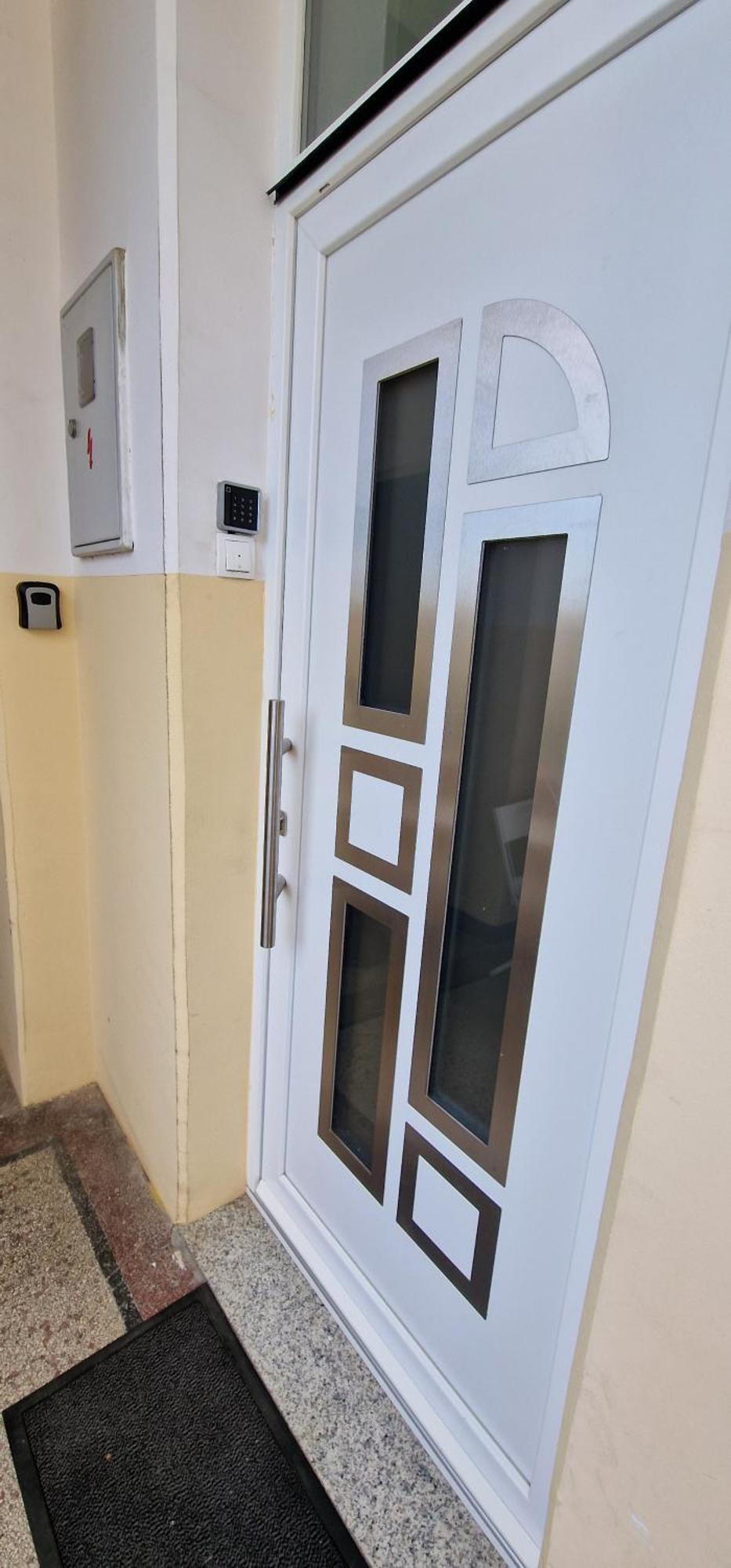 Chika Apartment Rijeka Bagian luar foto